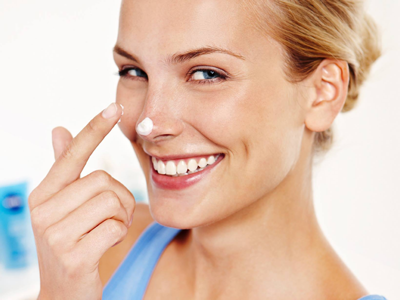 روش های جلوگیری از خشکی پوست در پاییز 