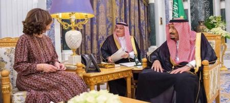 تصویر دیدار امروز رئیس سازمان اطلاعات مرکزی آمریکا  با ملک سلمان بن عبدالعزیز پادشاه عربستان سعودی