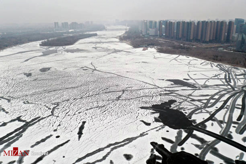 رودخانه‌ای یخ زده در چین + عکس