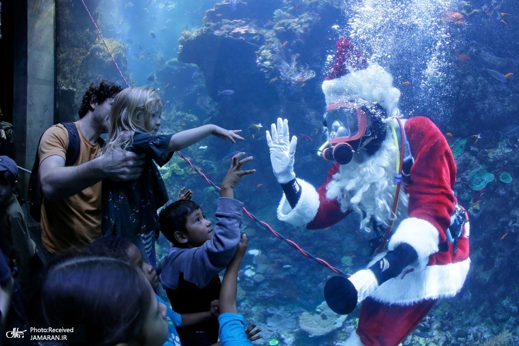 غواصی با لبا‌س بابانوئل! + عکس