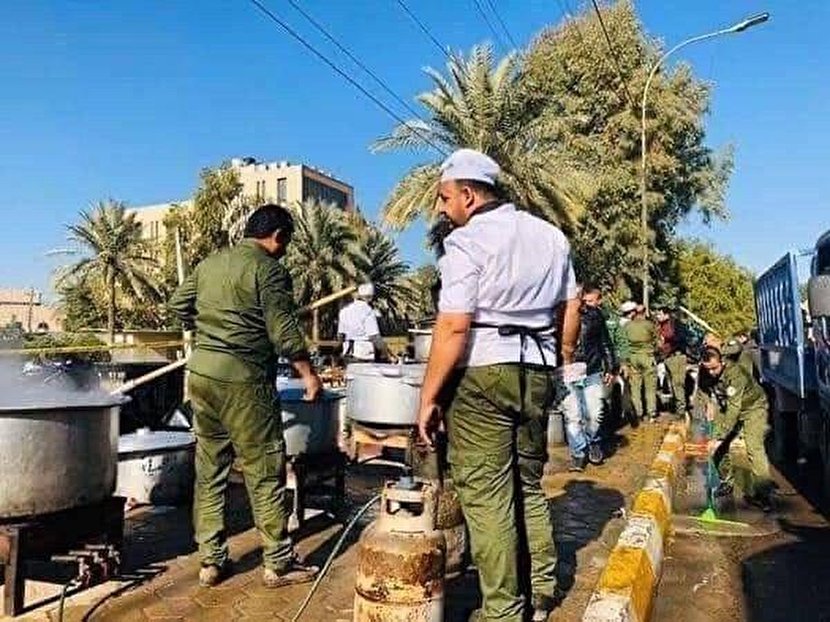 آشپزی عراقی‌ها مقابل سفارت آمریکا در بغداد + عکس