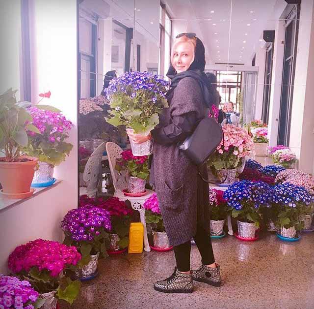 تیپ متفاوت و بهاری آنا نعمتی + عکس