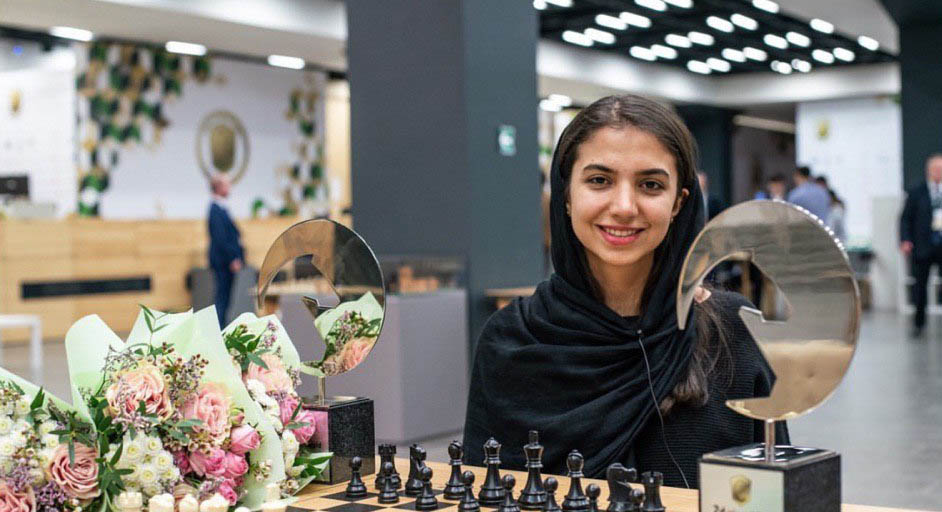 سارا خادم الشریعه از تیم ملی شطرنج کناره گیری کرد + عکس