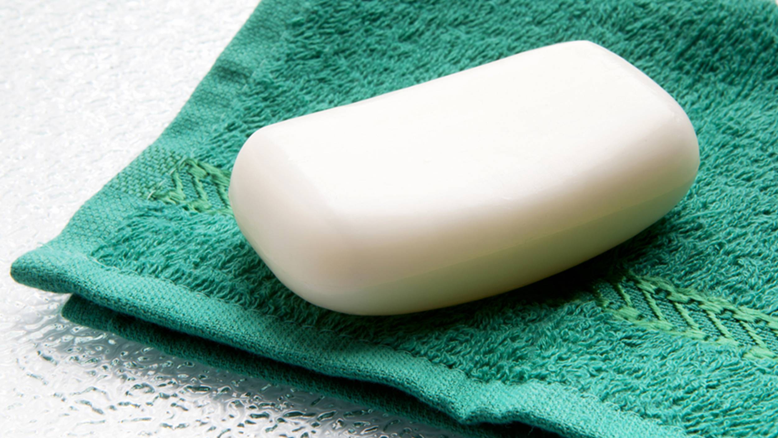 بهترین صابون برای پوست های جوش دار چیست؟