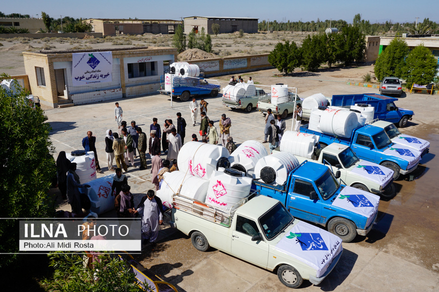 ارائه خدمات پزشکی و مشاوره به سیل‌زدگان سیستان و بلوچستان + عکس