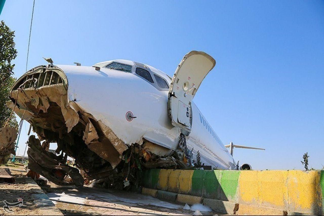 تصویر واضح از میزان آسیب وحشتناک به هواپیمای کاسپین در ماهشهر + عکس