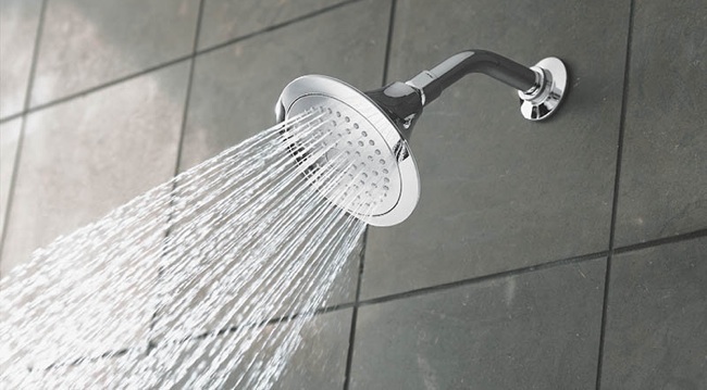 کاهش مصرف آب در حمام با این راهکار 