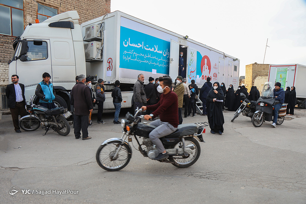 ویزیت رایگان مردم قم در مناطق محروم + عکس