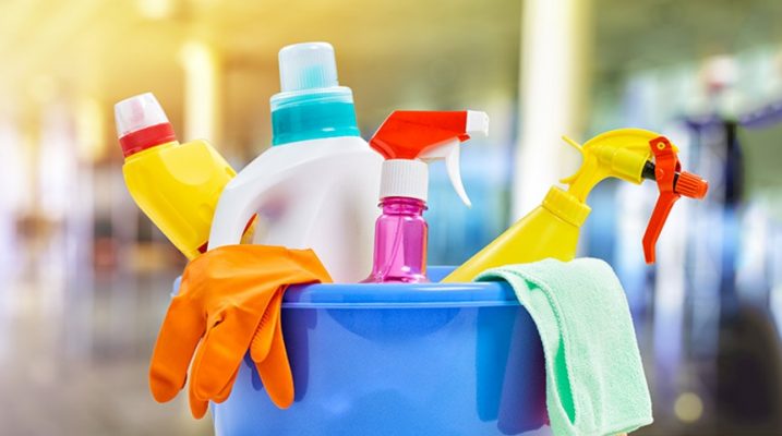 هرگز این ۷ شوینده خانگی را با هم ترکیب نکنید
