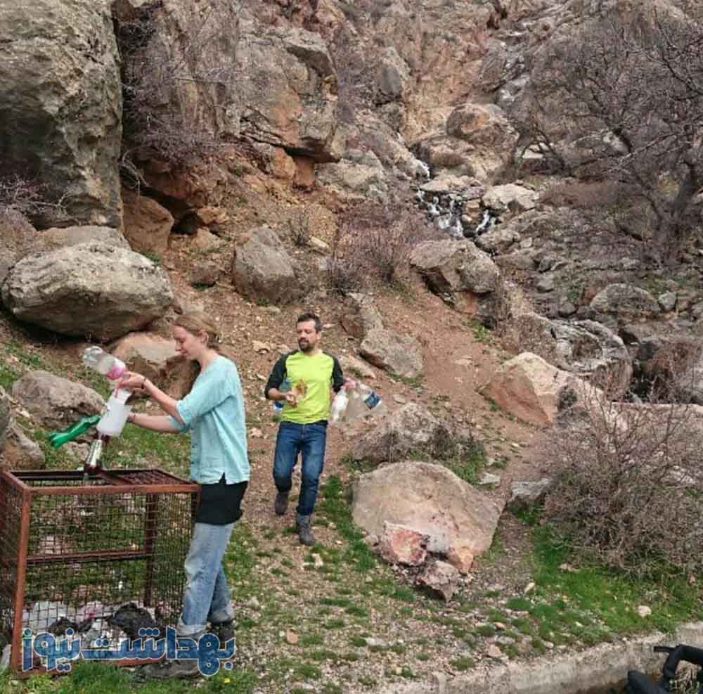 توریست های فرانسوی در حال جمع آوری زباله های مردم ایران! + عکس