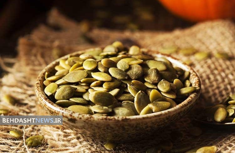 برای کاهش التهاب در بدن، تخمه کدو بخورید 