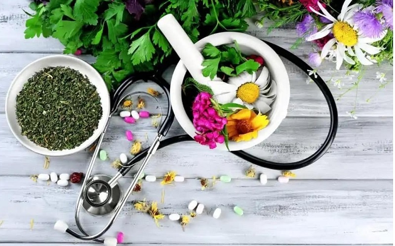 روش‌های طب‌سنتی کمکی به کاهش طول درمان بیماران کرونایی می‌کند؟ 