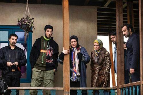 اتفاقی تعجب آور همزمان با پخش سریال پایتخت در شبکه «من و تو»! + عکس