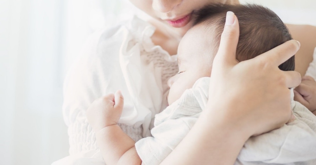  همه چیز درباره شیر مادر از محتویات و ترکیبات تا مدت زمان تغذیه با شیر مادر