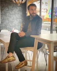 کفش‌های طلایی‌ سوشا مکانی +عکس