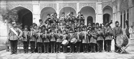 نخستین گروه موسیقی دانش‌آموزی در ایران +عکس
