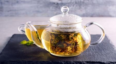 دوای دردهای گوارشی نوشیدن این دمنوش گیاهی 