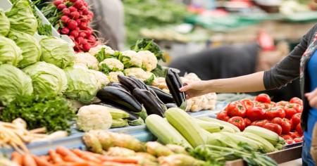 بهترین مواد غذایی که باید برای روزهای قرنطینه بخرید