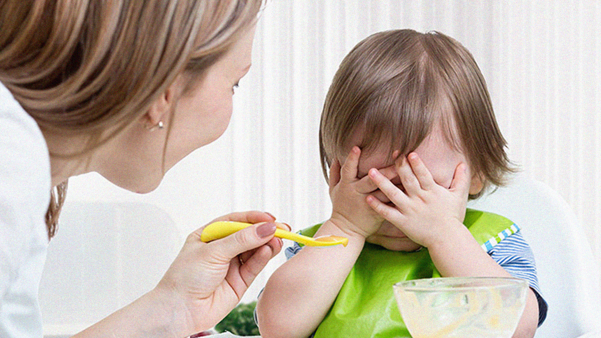 اشتباهاتی که منجر به بد غذایی کودک می‌شود