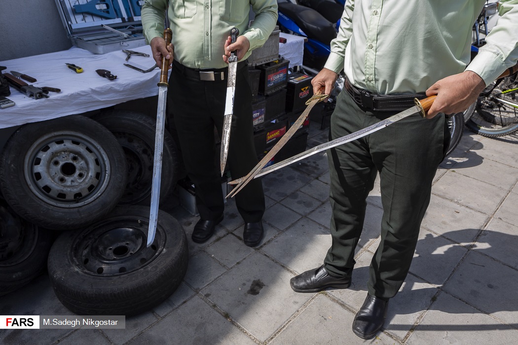 سلاح خطرناک کشف شده از سارقان «شهرک قدس» تهران + عکس
