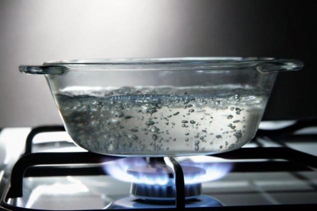  مضرات جوشاندن آب بیش از یک بار