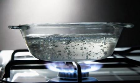  مضرات جوشاندن آب بیش از یک بار