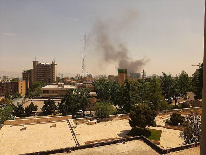 آتش‌سوزی در نزدیکی بزرگراه کردستان تهران + عکس
