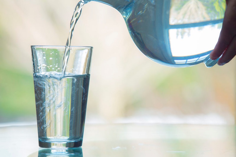  آیا نوشیدن آب یک شب مانده خطرناک است؟