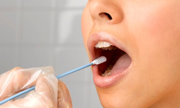 علل خشکی دهان و چند راهکار درمانی ساده