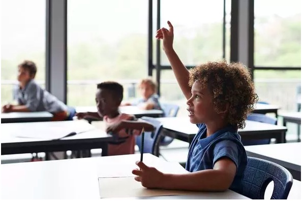 ۶ راهکار انگلستان برای بازگشت کودکان به مدارس در زمان همه گیری کرونا 
