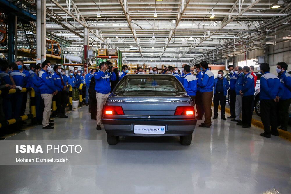 امضا بر روی آخرین پژو 405 جی ال ایکس + عکس