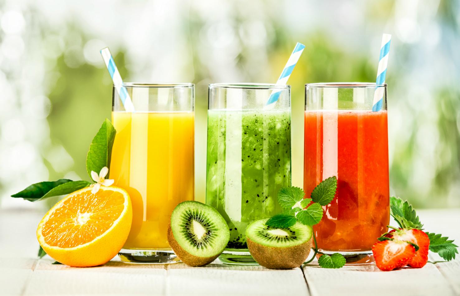 ۸  نوشیدنی که به سلامت بدن ما کمک می‌کند