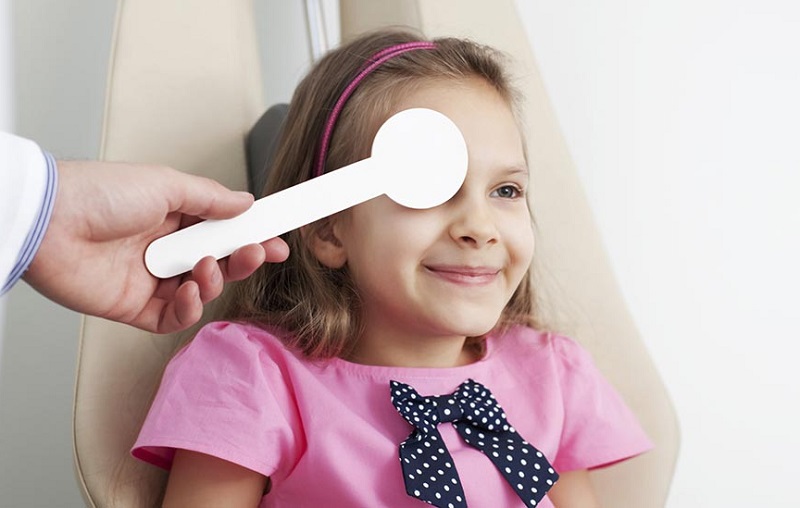 سن طلایی درمان تنبلی چشم