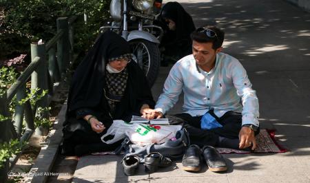 اشک و تنهایی در روز عرفه + عکس