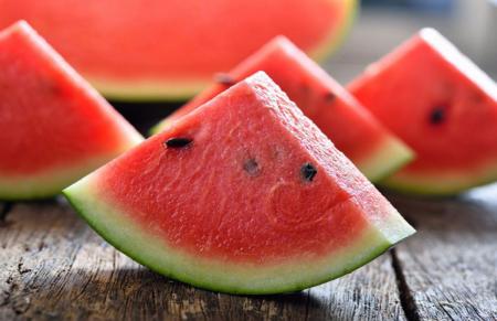 خوابی آرام با این میوه شیرین