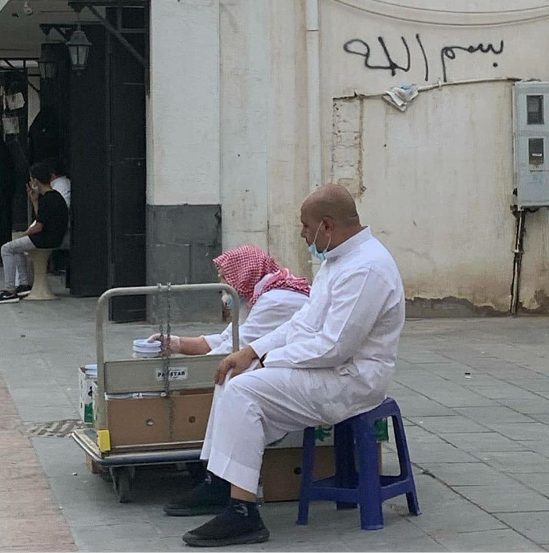 چهره معروف در شهر مدینه را بشناسید+عکس