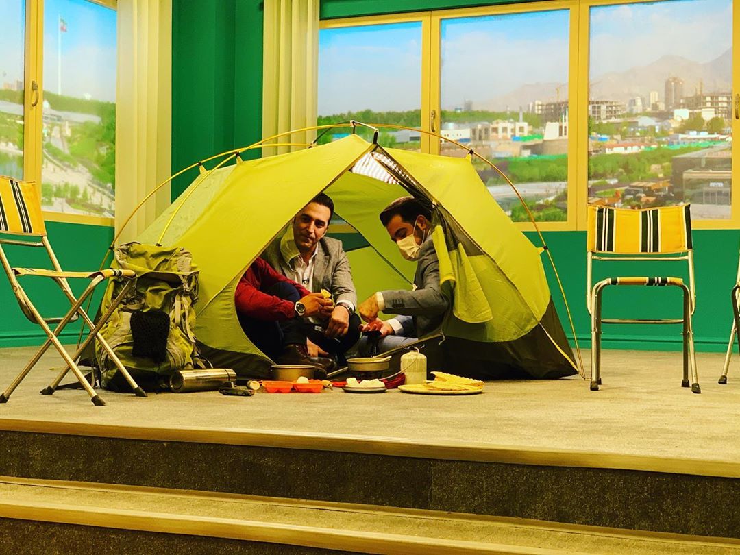نیمرو درست کردن روی آنتن زنده +عکس