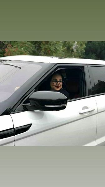  بهنوش ‌بختیاری با ماشین لاکچری+عکس