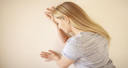 سرگیجه هنگام برخاستن و 2 دلیل برای نگرانی