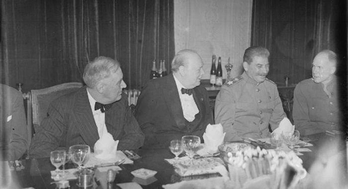 اشغال ایران در جنگ جهانی دوم  + عکس 