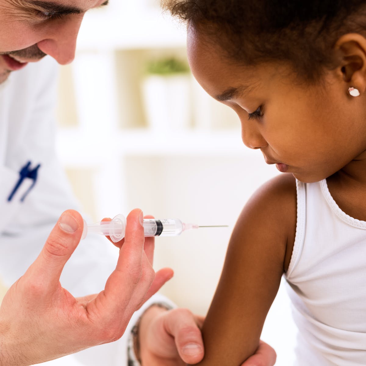 کاهش واکسیناسیون کودکان در زمان کرونا و نتایج آن
