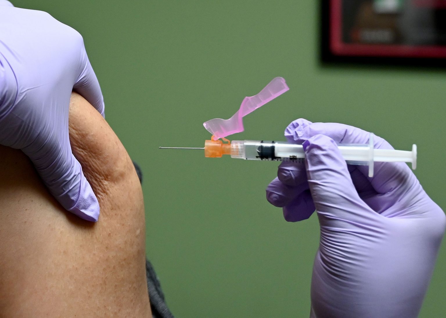واکسن آنفلوآنزا برای تزریق چه شرایطی دارد؟