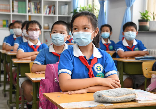 اختصاصی/ بازگشایی مدارس با کرونا: علم بهتر است یا سلامتی؟