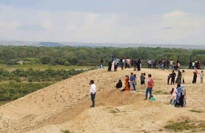 ازدحام جمعیت برای تماشای جنگ ارمنستان و آذربایجان + عکس