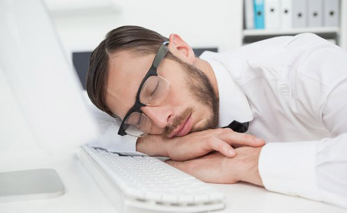 چرت زدن و فواید آن برای مشاغل /اینفوگرافیک