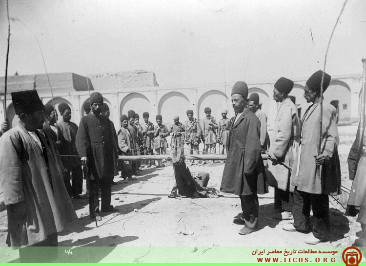 عکسی نایاب از مراسم تنبیه مجرمین در دوره قاجار+ عکس