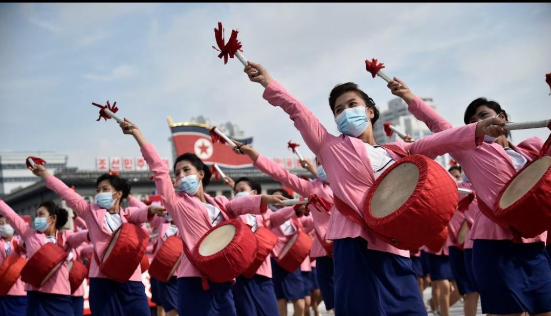 راهپیمایی گسترده با ماسک در کره شمالی +تصویر