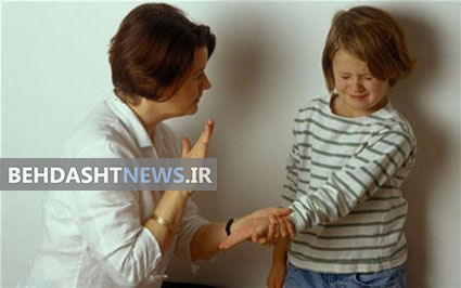 نسبت به رفتارهای ناشایست کودک بی‌توجه باشید 