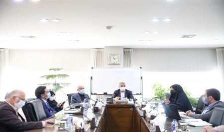 نشست مشترک نایب رئیس مجلس با رئیس و معاونین سازمان غذا و داروی کشور