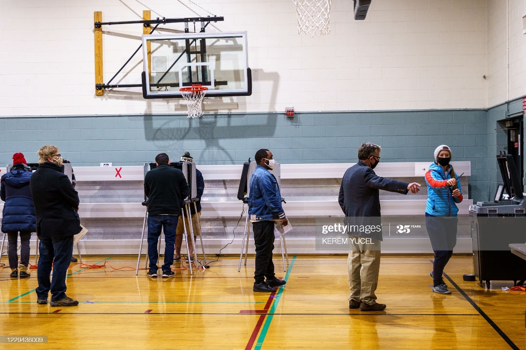 مکان های نامتعارف رای گیری در آمریکا + عکس